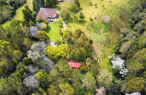 Guarne Cabin | LAKE CABIN NEAR MEDELLÍN, THE AIRPORT, AND ARVI PARK