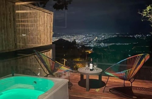 Cali Cabin | Romero Glamping y Cabañas