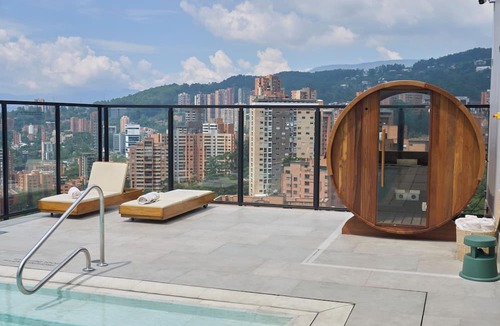 Los Naranjos Apartment | Kiin Living- "Child-free coliving"
