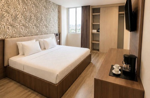 El Prado Apartment | Eslait Select