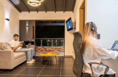 Laureles Apartment | Spacious 3-bedroom apartment in Laureles Medellín with AC on each bedroom, WiFi