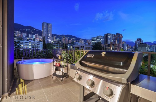 Alejandria Apartment | Luxe apt in Poblado/AC/BBQ - Morph 1002