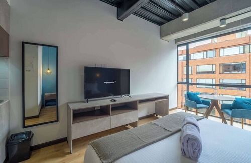 Antiguo Country Apartment | w * | Modern Loft in Parque Virrey