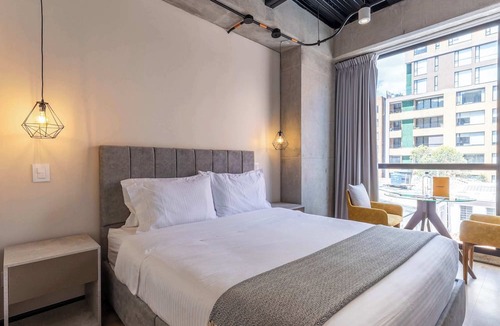 Antiguo Country Apartment | w * | Modern Loft in Parque Virrey