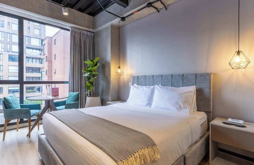 Antiguo Country Apartment | w * | Modern Loft in Parque Virrey