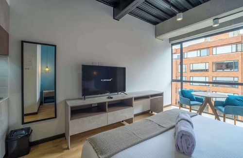 Antiguo Country Apartment | w * | Modern Loft in Parque Virrey