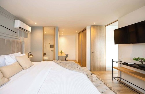 La Aguacatala Apartment | Welcome to Go Living Suites - Your Medellin Retreat