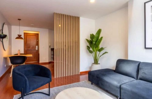 La Gran Via Apartment | Cora 96 Street Apartments