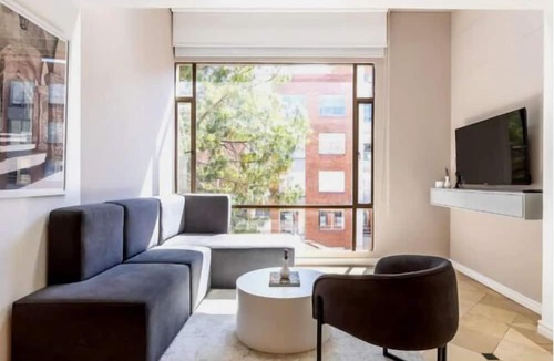 La Gran Via Apartment | Cora 96 Street Apartments