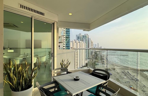 Bocagrande Condo | Luxury 3 Bedroom Oceanfront Oasis Retreat! A+ Bocagrande Location