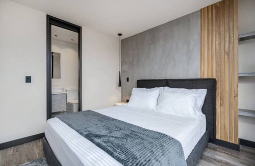 Laureles - Estadio Apartment | Stylish apt 9th floor w/AC near 2nd Park Laureles