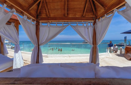 Rosario Islands Cabin | Bora Bora Cartagena