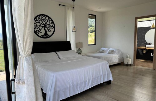 Calima House | Awesome Calima Lake wonder views in a Quit place for love and family