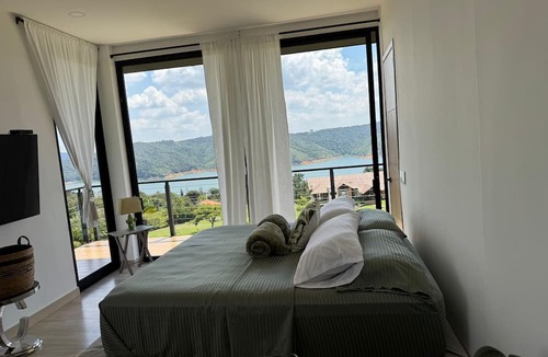 Calima House | Awesome Calima Lake wonder views in a Quit place for love and family