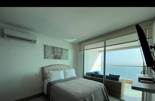 El Laguito Apartment | 1-bedroom apartment Palmetto Sunset Ocean front Laguito Cartagena with WiFi, AC