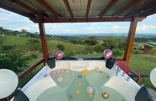 Acacias Cabin | Spectacular cabin for 6 Hummingbird