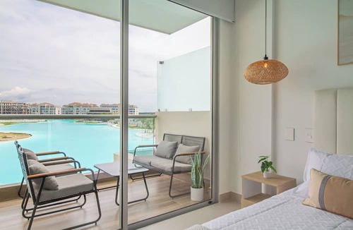 Crespo Apartment | Baia Kristal Cartagena By HostPro