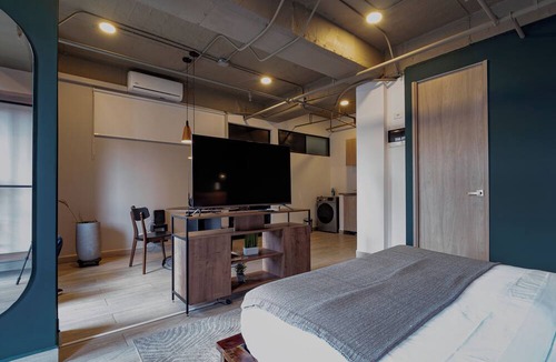 Laureles Apartment | Cozy studio apartment with AC, in amazing Laureles