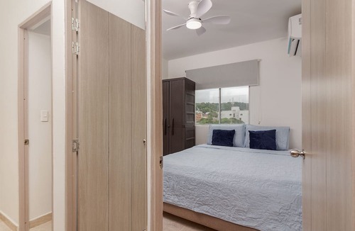 Torices Condo | Luxury CTG Condo Near Beach Cold Air Conditioning & Hot Water! Fast WiFi