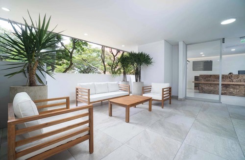 Granada Apartment | H502 Stunning 1BR Pool, Parking 24/7 Guards