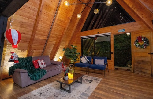Guatape Cabin | GRETEL CHALETS SUIZO