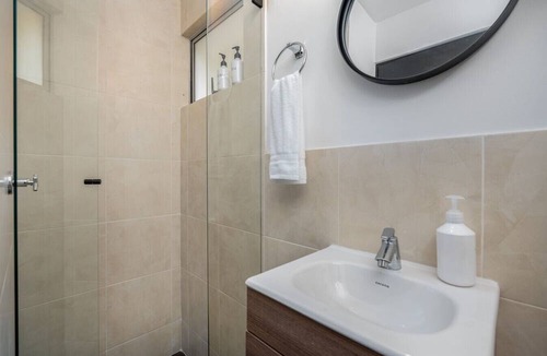 El Tesoro House | 5BR House Near Provence pool table&Private Jacuzzi