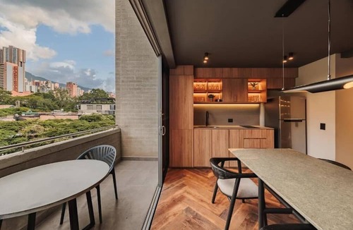 Las Lomas I Apartment | H10 Provenza