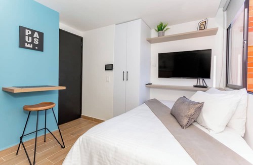 La America Apartment | Beautiful & Cozy LOFT, in Calasanz, 1 Person.