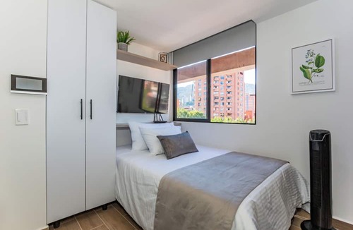 La America Apartment | Beautiful & Cozy LOFT, in Calasanz, 1 Person.