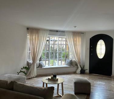 Cali House | Emerald house