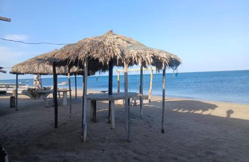 Cabo de la Vela House | Hospedaje y Restaurante Bernys