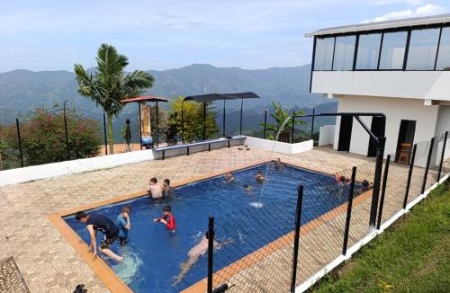 Narino Hotel | Estadero Piñon