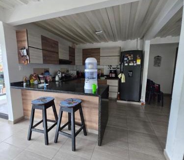 Manizales House | Hogar entre Flores Tradición y Cerca de Todo