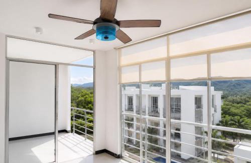 Flandes Apartment | Lujoso Apto Vacacional Condominio con Piscina - FLANDES