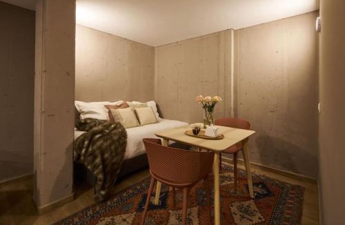 Financial District Apartment | Urban Retreat in Bogotá - Design & Comfort