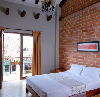 Marinilla Hotel | HOTEL MONTEREy