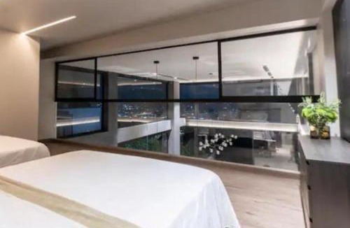 Rionegro Apartment | Casa de 7 habitaciones con piscina y jacuzzi y una vista increíble de Medellín