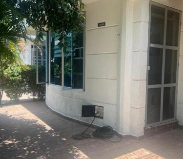Flandes House | Flandes House y Pool