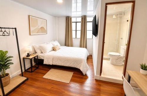 Barrios Unidos House | The Urban Room 64