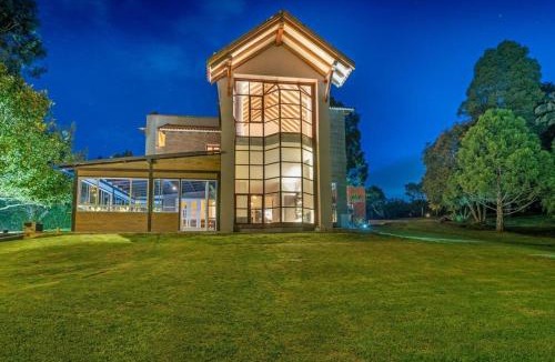 Envigado Villa | Luxury Lake Mansion: Pool & 15 min to Poblado