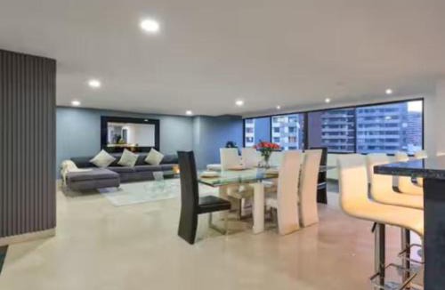 Patio Bonito Apartment | Penthouse 5 habitaciones, vista panorámica Medellín, Poblado
