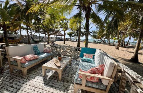 Tolu House | House in Tolú by the sea with pool and 7 rooms