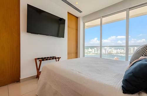 Turbaco Apartment | Luxury H2/Piso 19/Sea Bay View & Historic Center
