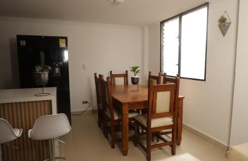 Los Naranjos House | Spectacular 5-Bedroom House in El Poblado