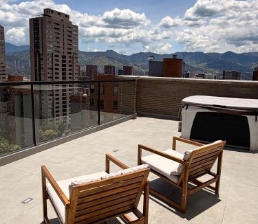 Castropol Hotel | Altitud Medellín View Living