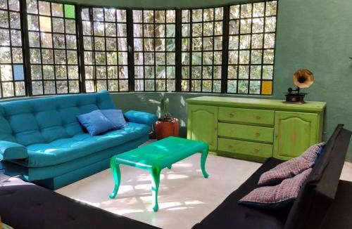 Medellin House | House for 10 in an oak forest Santa Elena