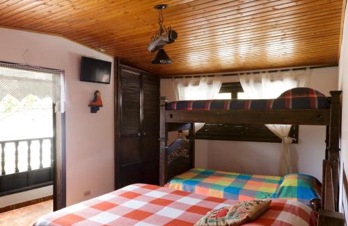 Iza House | Tonsuca