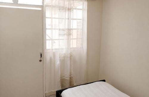 Villa Hermosa House | Habitación con baño privado 2