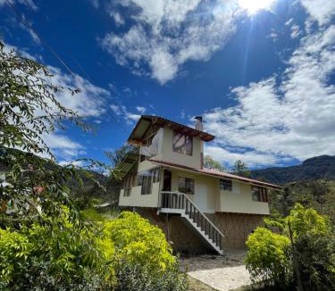 San Juan de Pasto House | Cabaña Junto al Muelle