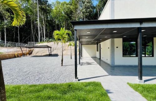 Puerto Triunfo Villa | Casa Finca Altos de la Colina